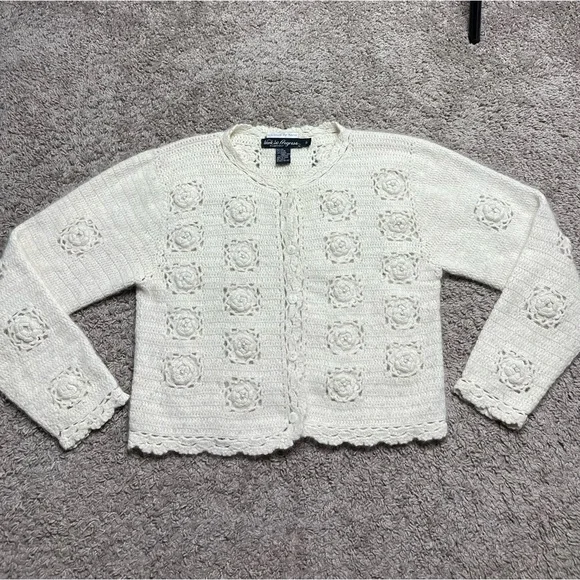VTG Angora Crochet Knit 3D Flower Pearl Crop Cardigan Sweater S - Picture 2 of 7